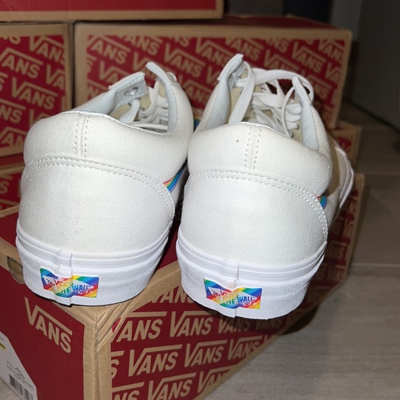 🔥🏳️🌈VANS OLD SKOOL RAINBOW TRUE PRIDE SHOES NWT 🔥🏳️🌈 - Picture 9 of 9